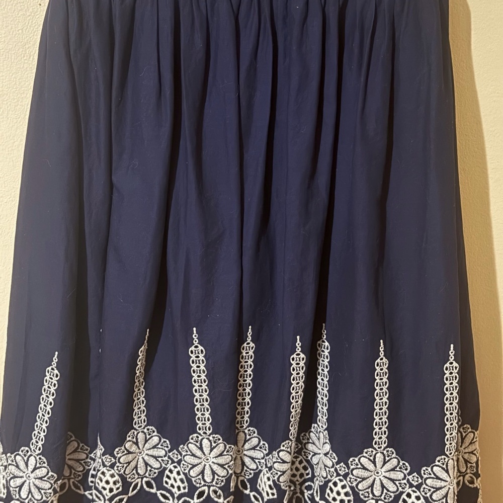 SD Collection Navy Dress with White Embroidery - Picture 3 of 8